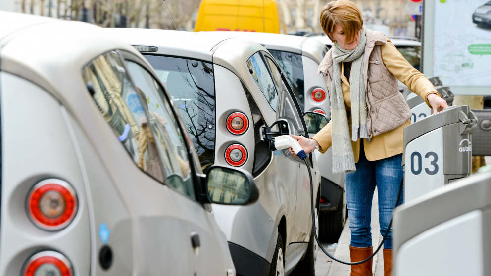 Nachhaltig wird der Individualverkehr, wenn weniger Menschen im eigenen Auto unterwegs sind und stattdessen Carsharing nutzen.