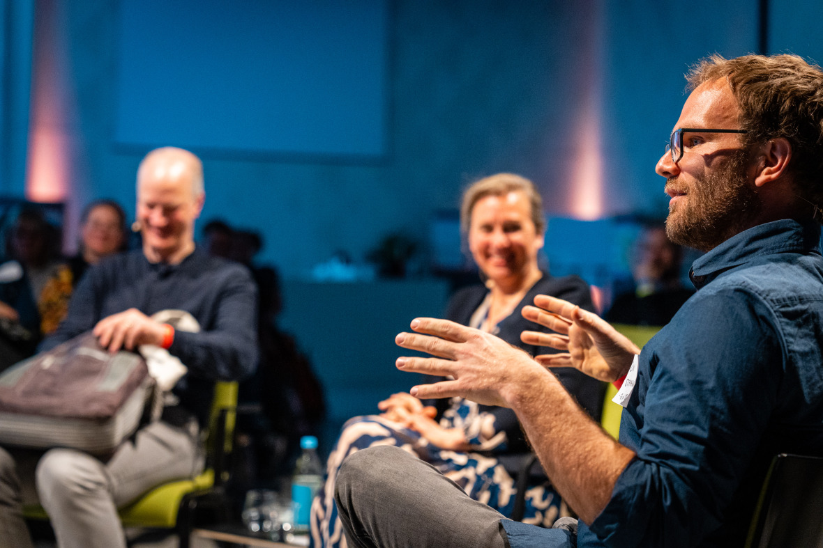 Linus Strothmann engagiert sich mit der Initiative Es geht LOS für Bürger*innenbeteiligung und setzt sich für aufsuchende Beteiligung ein.